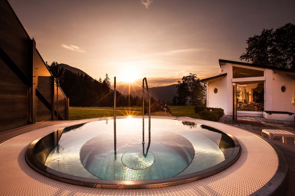 Gallery wellness & SPA 6 hotel alpenhof berchtesgaden wellness aussenbecken