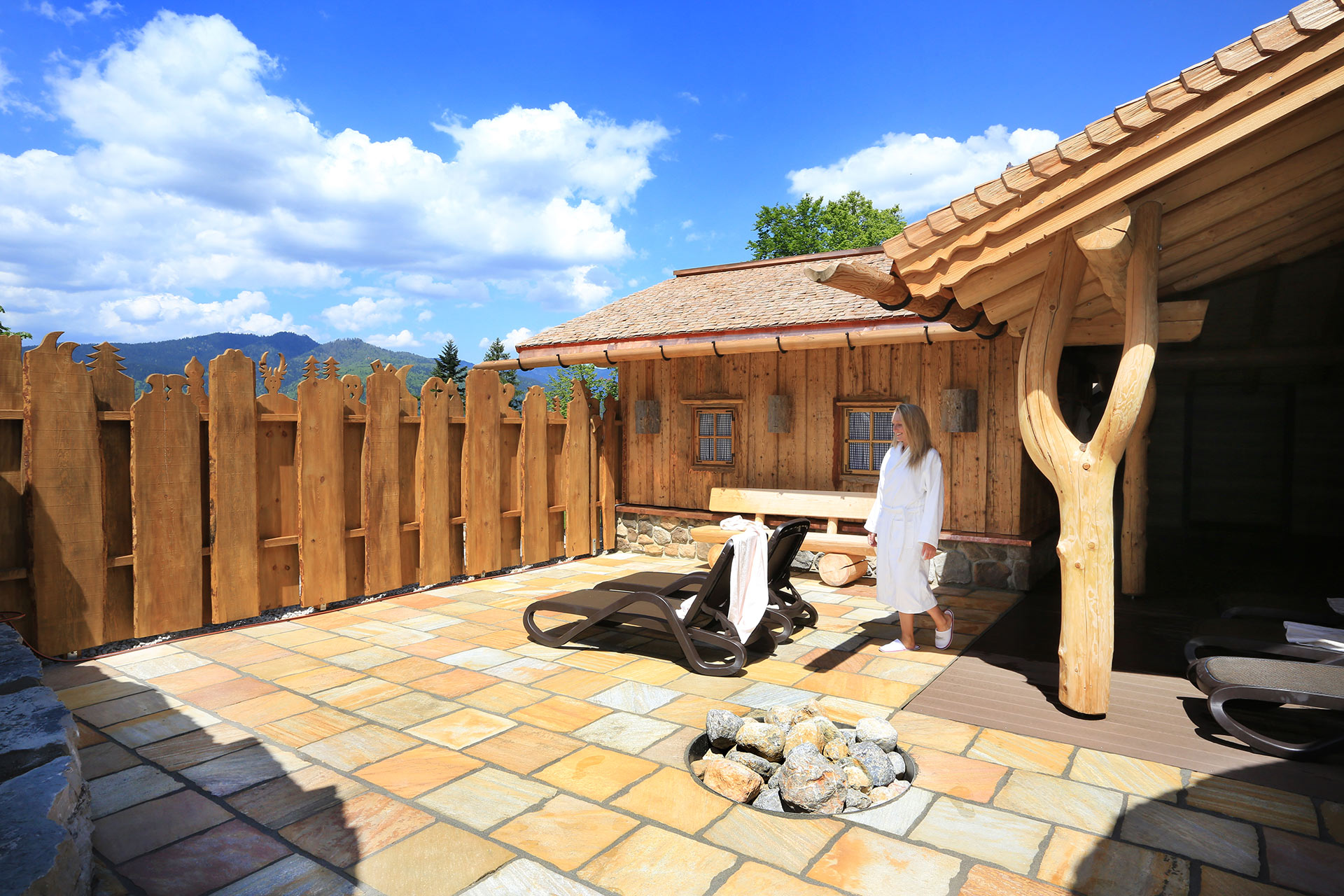 Sauna world 8 hotel alpenhof berchtesgaden wellness aussenbereich