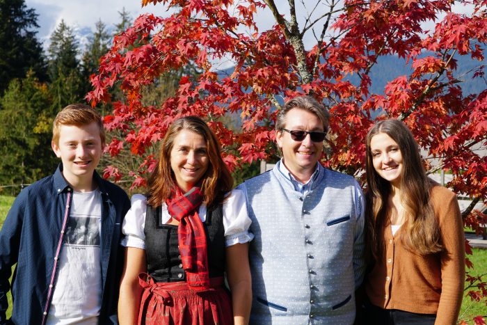 Jobs im Alpenhof 1 Hotel Alpenhof Familienfoto Zapletal