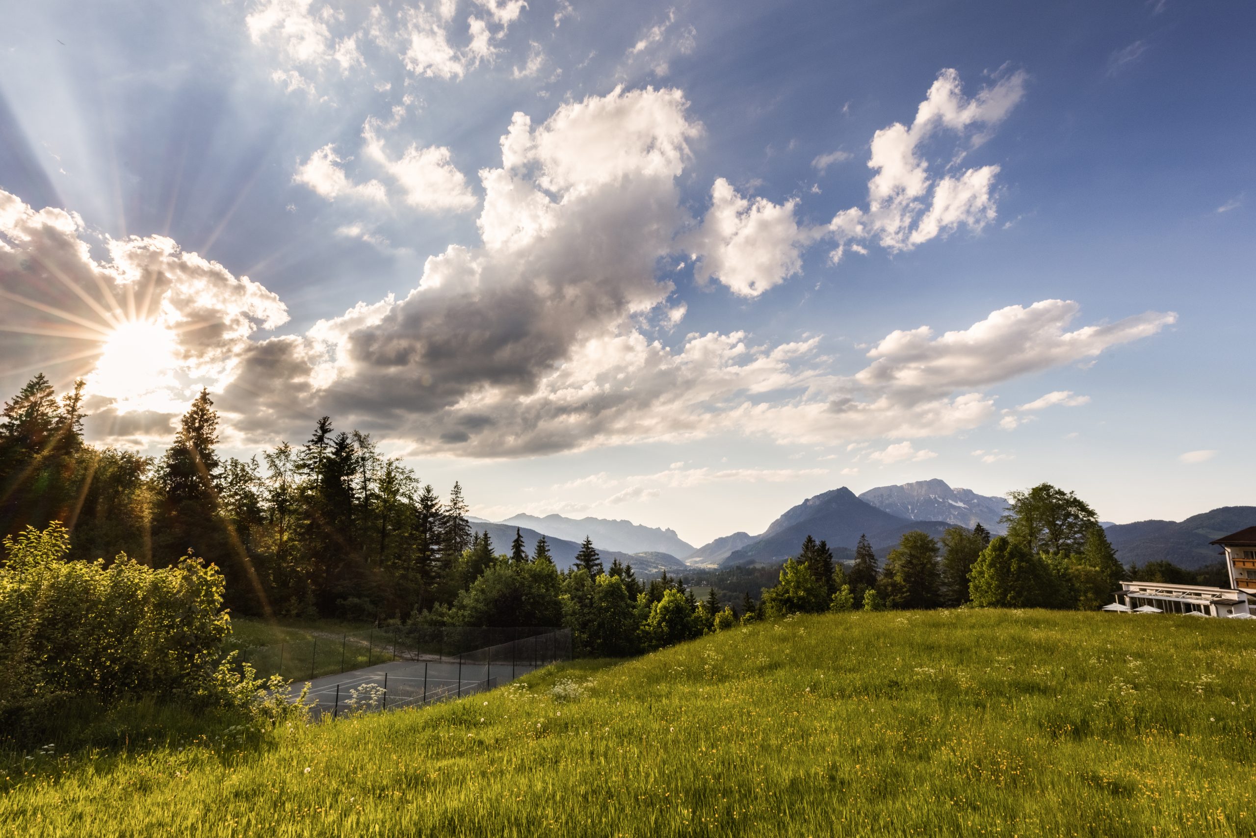 Hotel Alpenhof Landschaft Tennisplatz