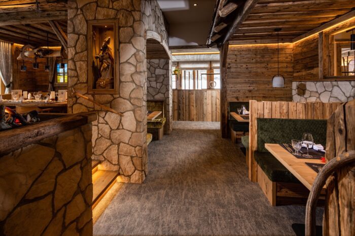 Gallery inside 16 Alm- & Wellnesshotel Alpenhof
Schönau am Königssee
Almstube
