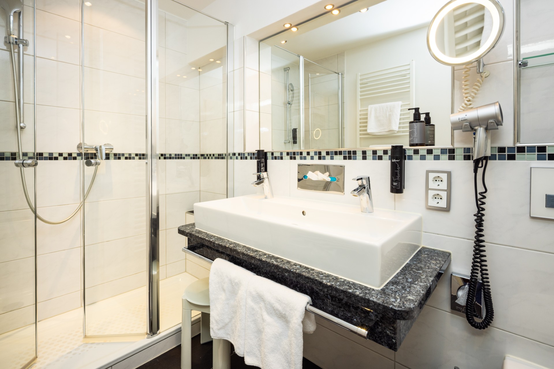 Edelweiß 4 Edelweiss Bad