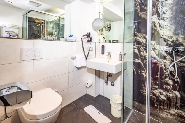 Grünstein 21 3 Gruenstein21 Bad